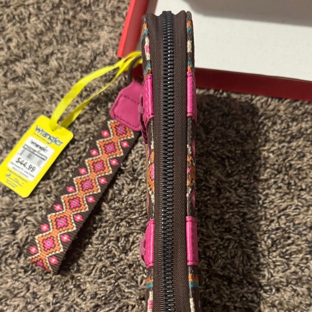 Wrangler Multicolor Patterned Wallet with Pink Trim - Picture 7 of 11